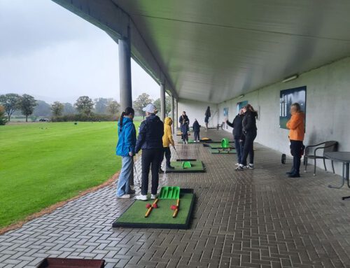 Golf-Freundinnen-Tag trotzt Wind und Regen